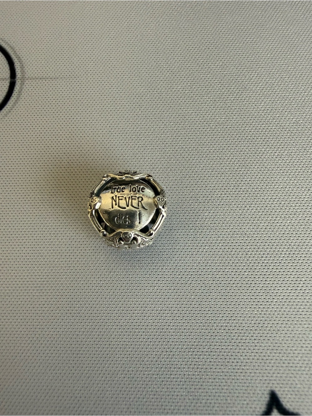 Pandora The Nightmare Before Christmas Sally & Jack Red Charm - Picture 2 of 3